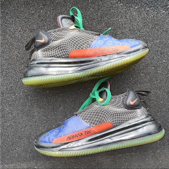 Nike Airmax 720 - Picture 3 of 8